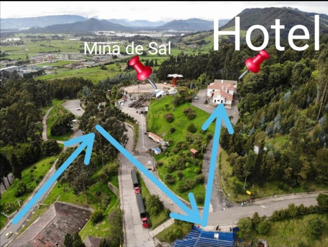 Hotel Boutique El Libertador Zipaquirá Екстериор снимка
