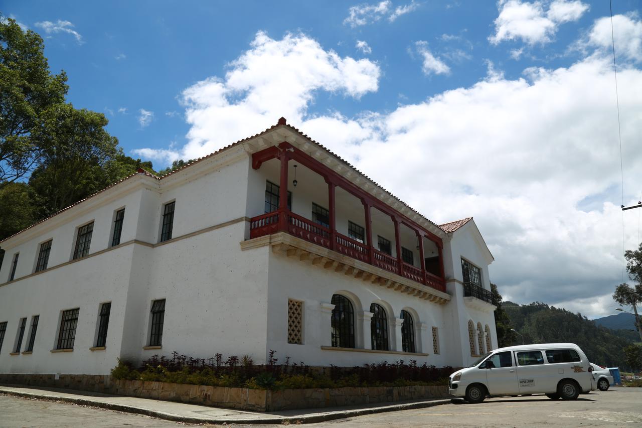 Hotel Boutique El Libertador Zipaquirá Екстериор снимка